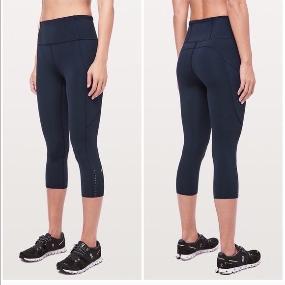 Lululemon Fast & Free Crop II Nulux 19" True Navy - Picture 1 of 8